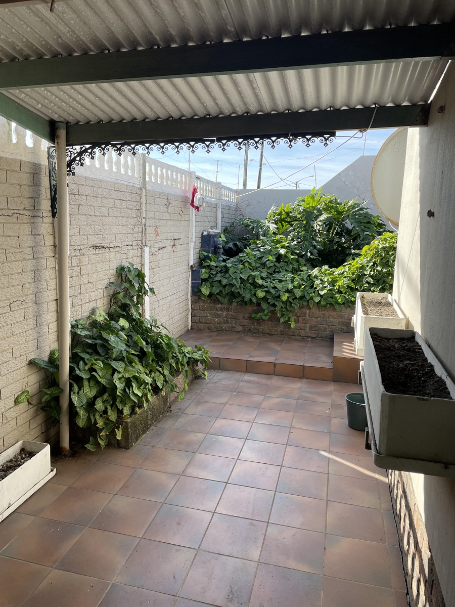 4 Bedroom Property for Sale in Quigney Eastern Cape